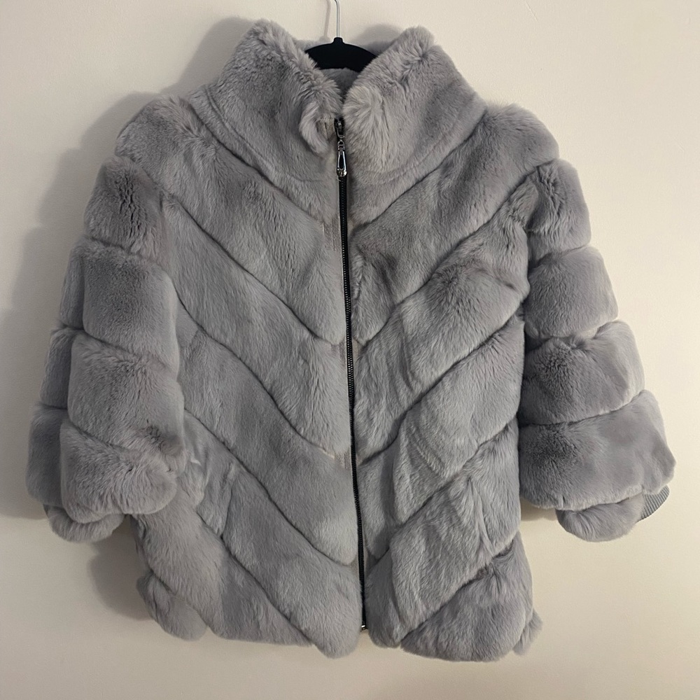 Natural fur jacket. Size S-M